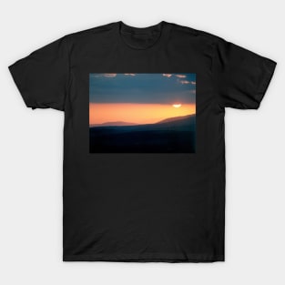 Sunrise Over The Masai Mara, Kenya T-Shirt